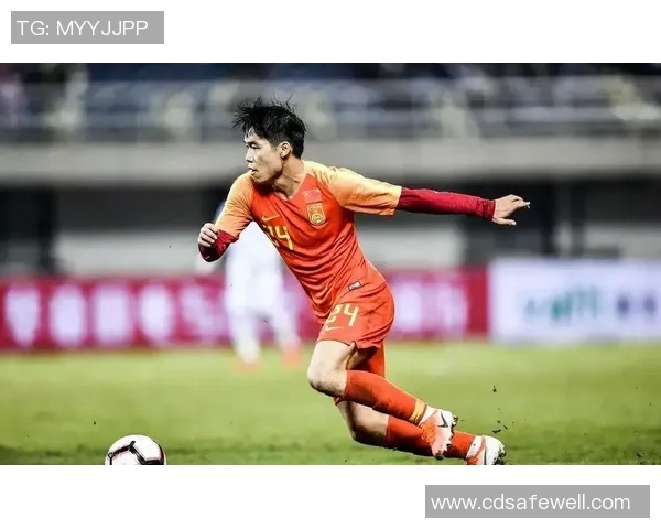 南京足球队在全国速度排行榜中荣登第十名展现出强劲实力与潜力 南京足球队在全国速度排行榜中荣登第十名展现出强劲实力与潜力