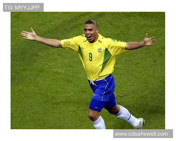 天生足球明星的魅力与成就揭秘,谁是球场上的天赋异禀者 天生足球明星的魅力与成就揭秘,谁是球场上的天赋异禀者